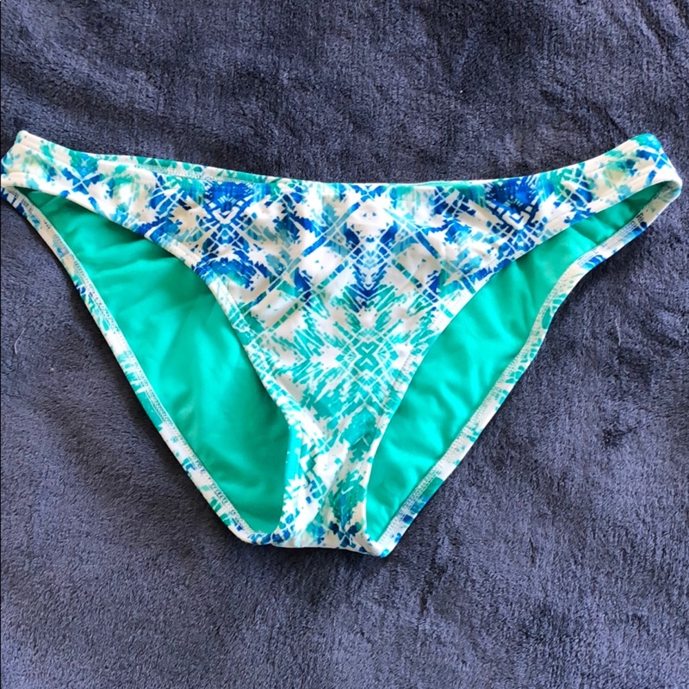 Bikini bottoms